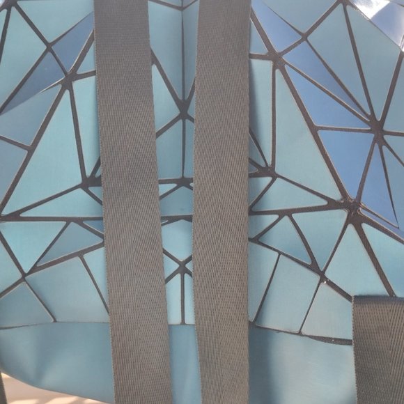 2 DAYS Sale: Women backpack with geometric design with adjustable straps and dra - Picture 2 of 3